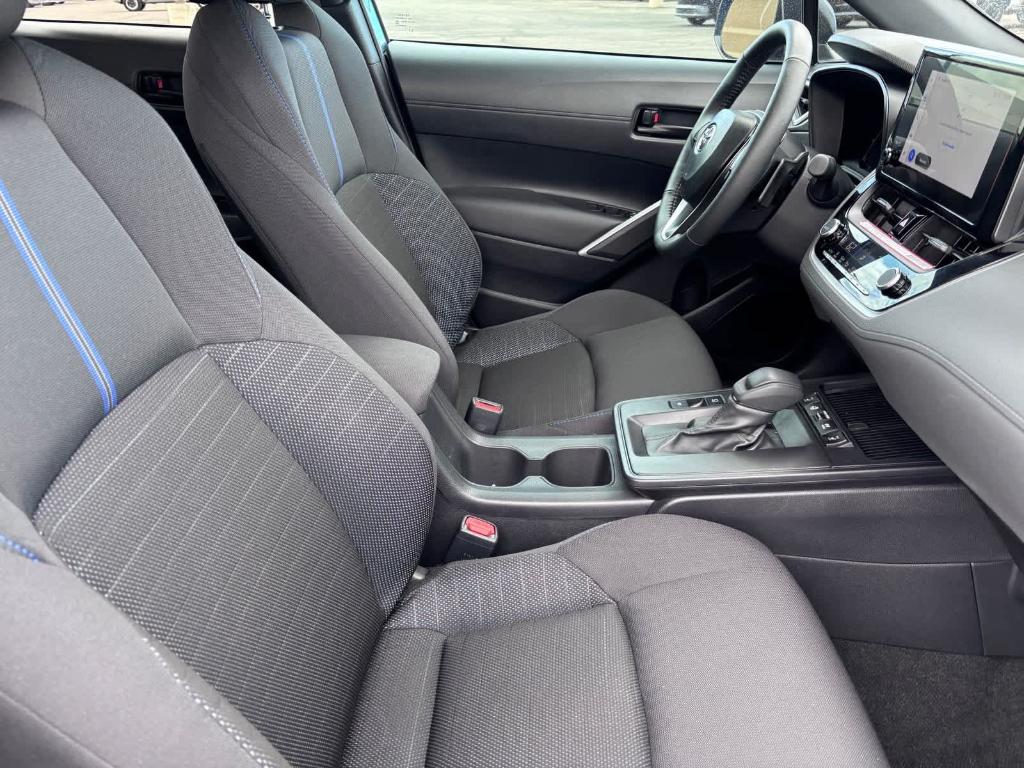 2026 Toyota COROLLA CROSS HYBRID SE 缩略图 14