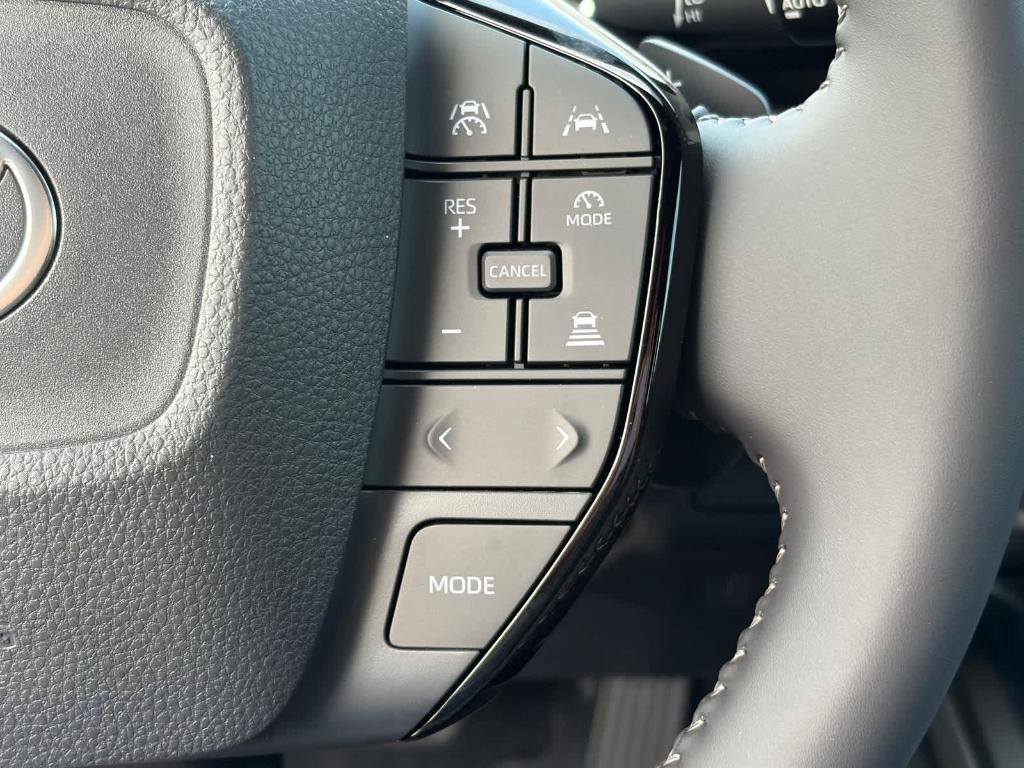 صورة مصغرة 21 لـ 2026 Toyota C-HR SE