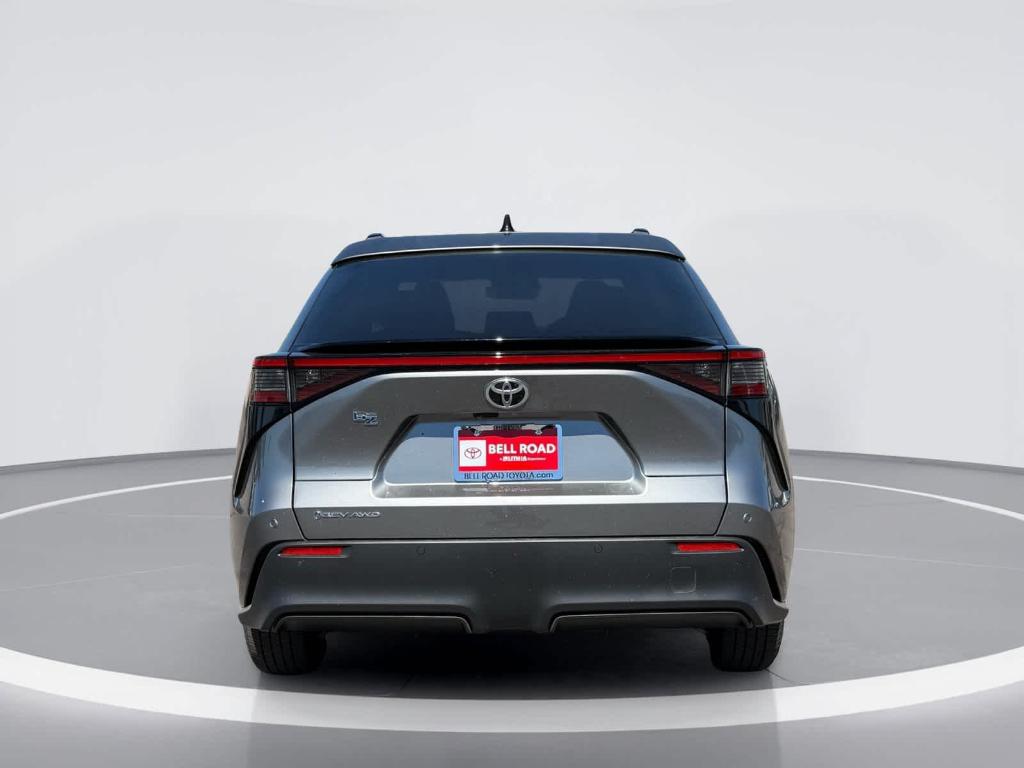 2027 Toyota BZ XLE photo 6