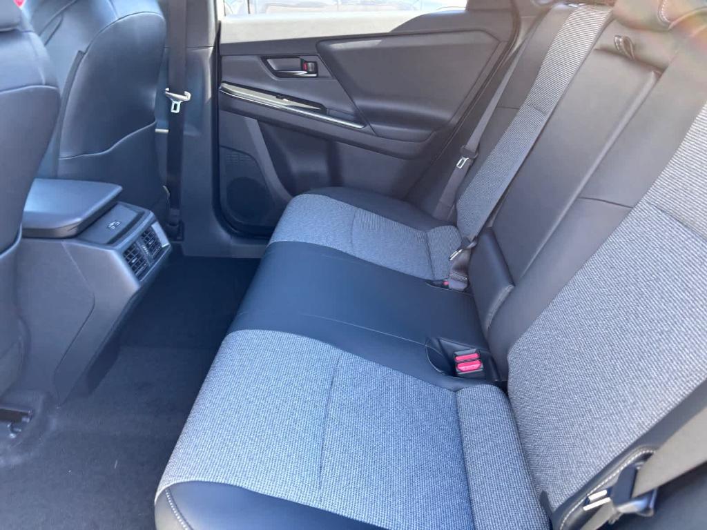 صورة مصغرة 13 لـ 2027 Toyota BZ XLE