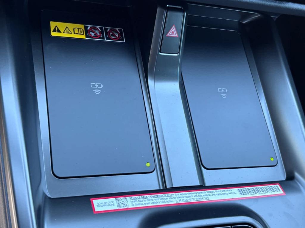 صورة مصغرة 25 لـ 2027 Toyota BZ XLE