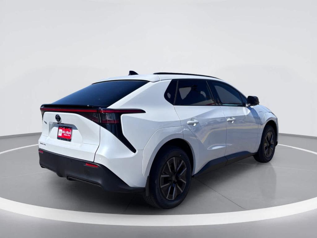 2027 Toyota BZ XLE photo 7