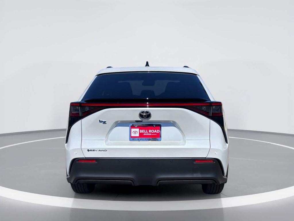 2027 Toyota BZ XLE photo 6