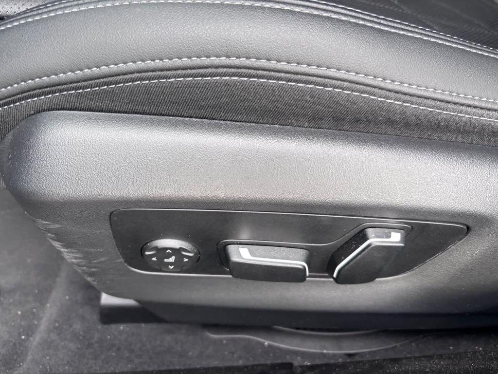 صورة مصغرة 13 لـ 2025 BMW 530 I