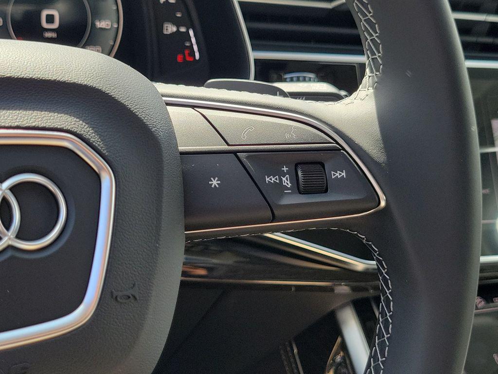 صورة 10 لـ 2026 AUDI Q7 55 PREMIUM PLUS
