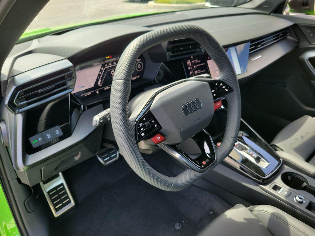 صورة 6 لـ 2026 AUDI RS 3 TFSI QUATTRO S TRONIC