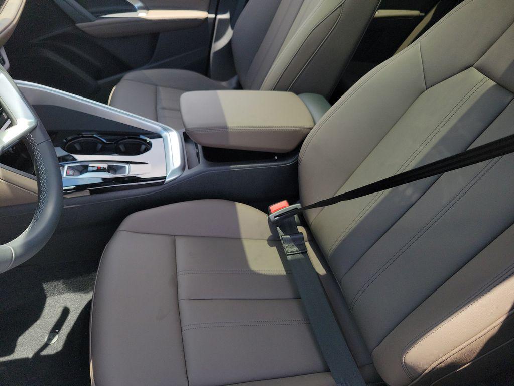2026 AUDI Q5 PREMIUM PLUS TFSI QUATTRO S TRONIC 缩略图 17
