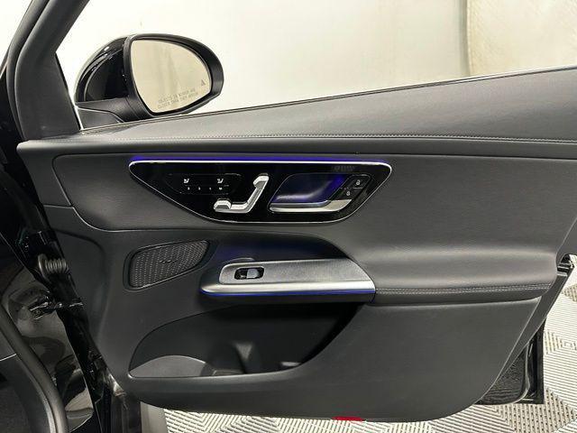 2025 Mercedes-BENZ GLC — миниатюра 23
