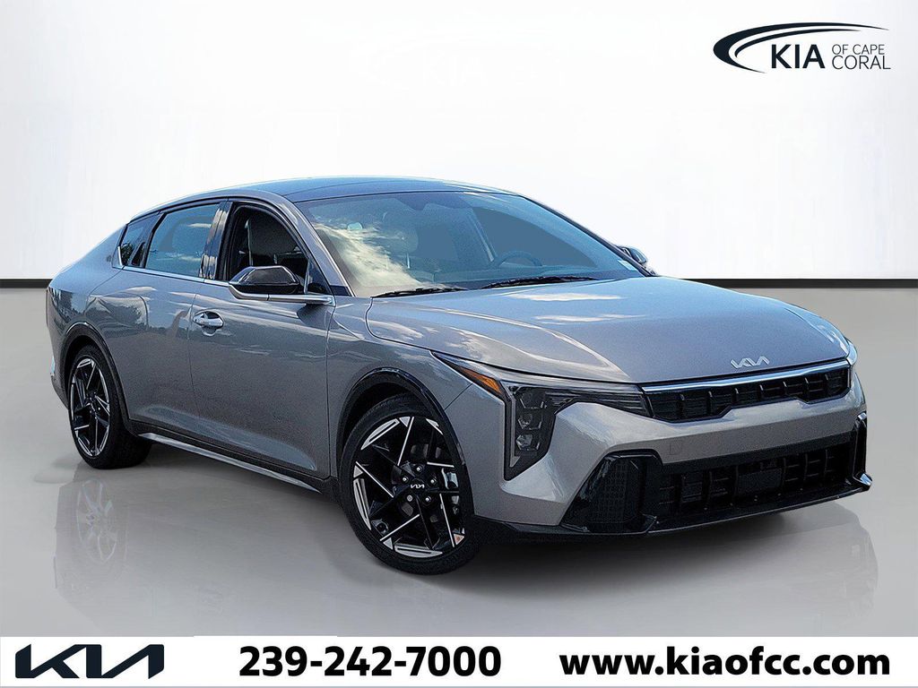 New 2026 Kia K4 GT-Line