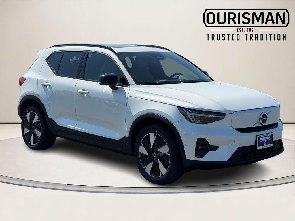 New 2026 Volvo EX40 Twin Motor Plus