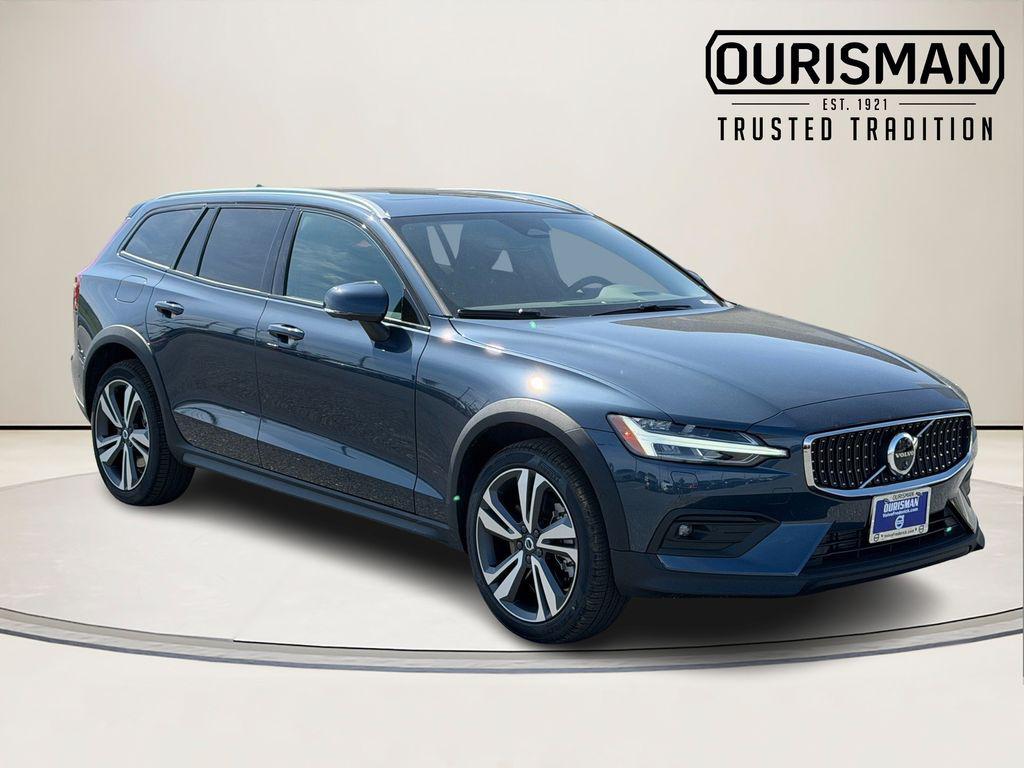 New 2026 Volvo V60 Cross Country B5 Plus