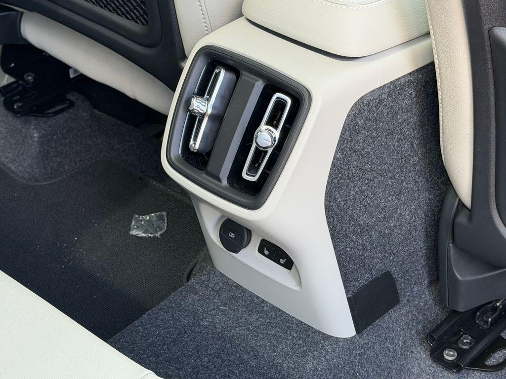 2026 Volvo XC40 B5 PLUS 缩略图 12