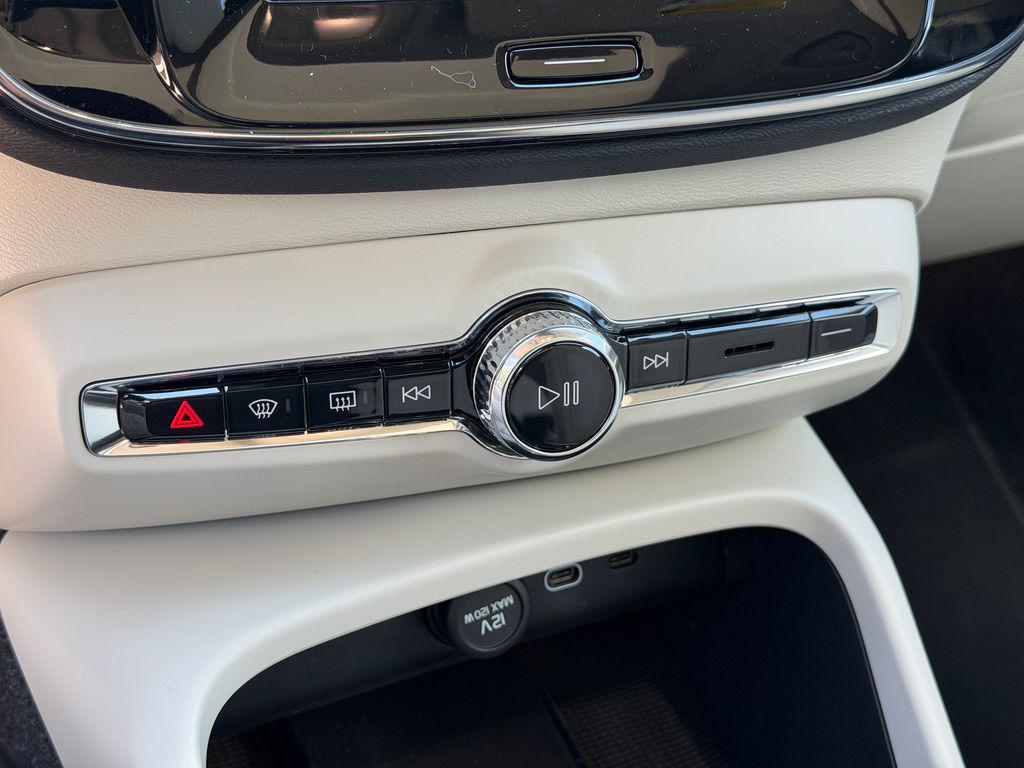 2026 Volvo XC40 B5 PLUS 缩略图 26