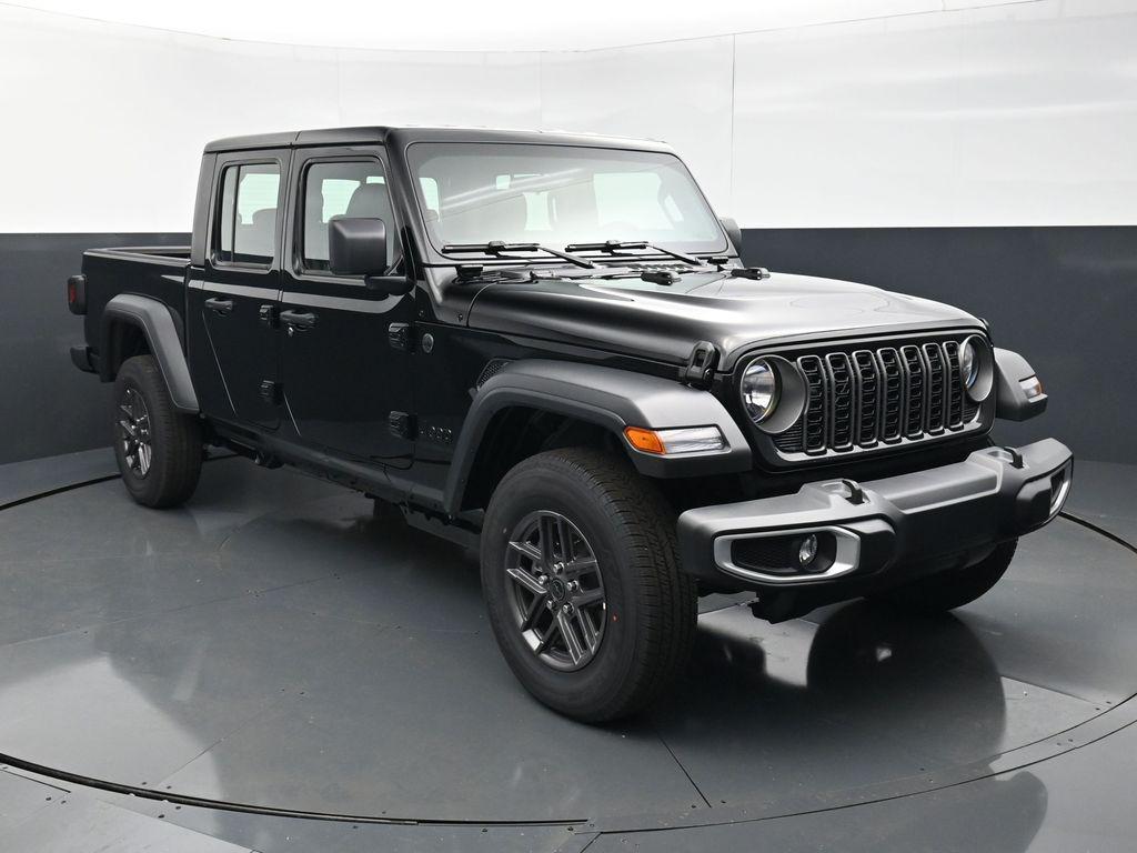 New 2026 Jeep Gladiator Sport