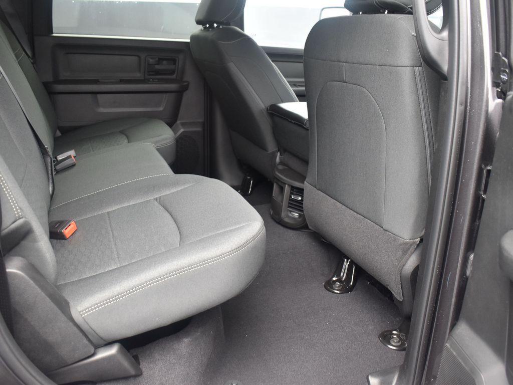 صورة مصغرة 25 لـ 2026 RAM 2500 TRADESMAN