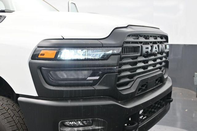صورة مصغرة 30 لـ 2026 RAM 3500 TRADESMAN