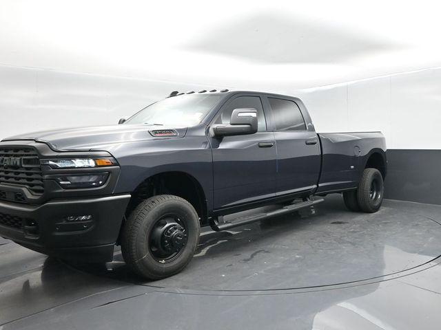 صورة مصغرة 3 لـ 2026 RAM 3500 TRADESMAN CREW CAB 4X4 8' BOX