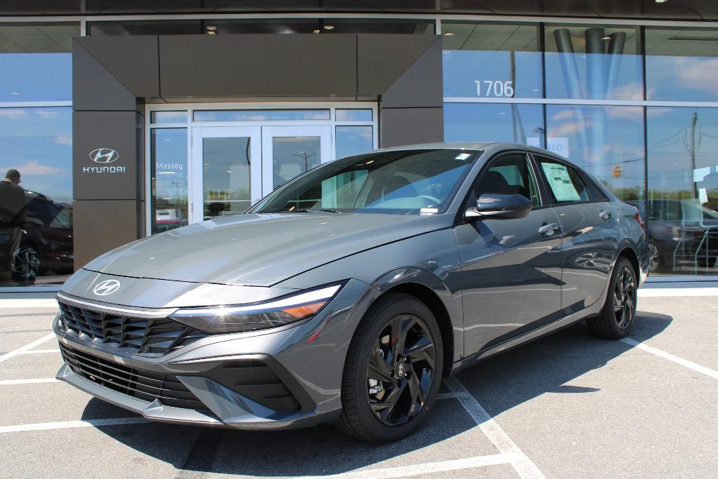 New 2026 Hyundai ELANTRA SEL Sport