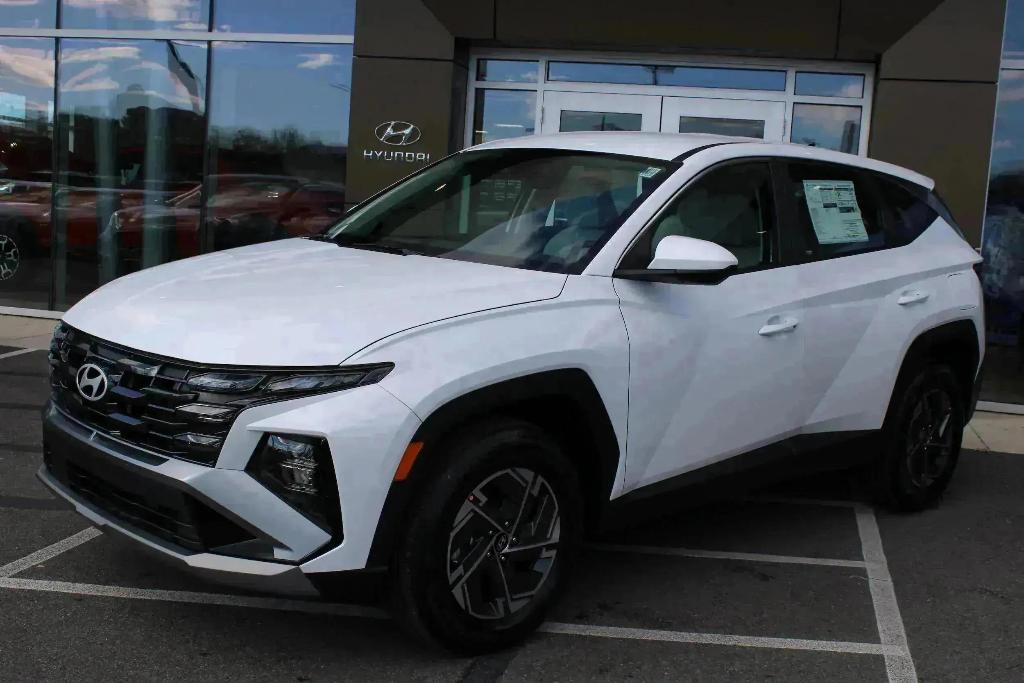 New 2026 Hyundai TUCSON Hybrid Blue SE