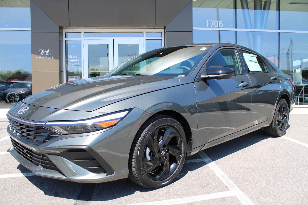 New 2026 Hyundai ELANTRA SEL Sport