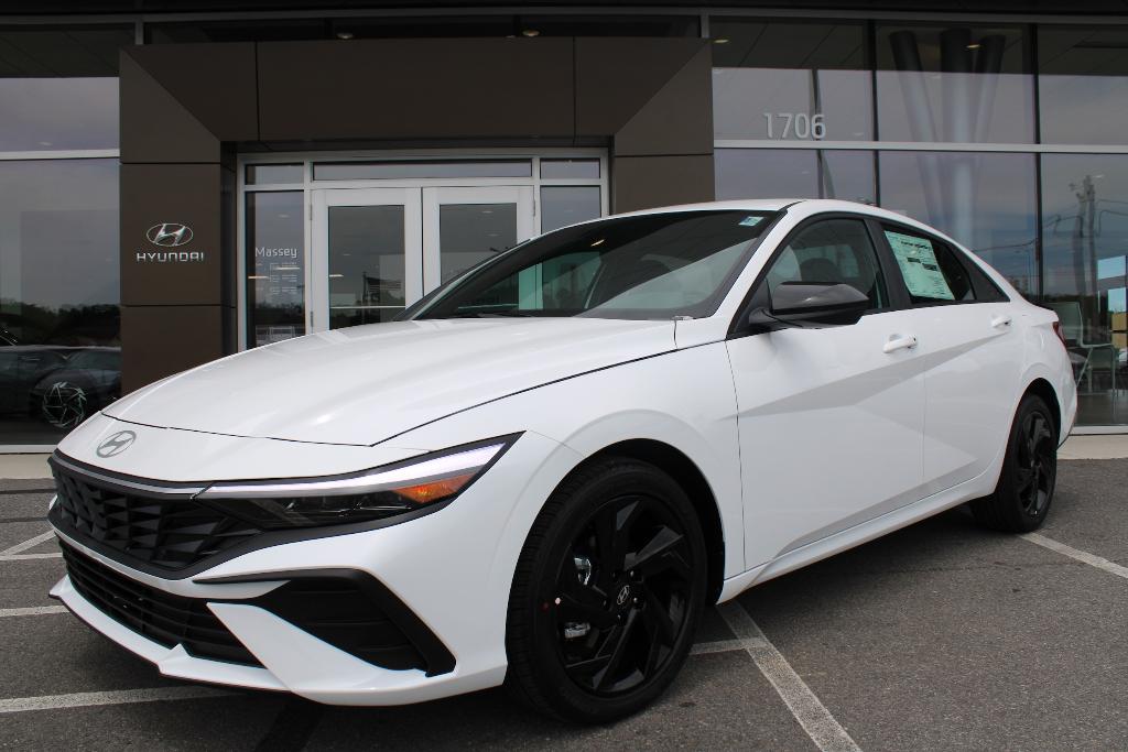 New 2026 Hyundai ELANTRA SEL Sport