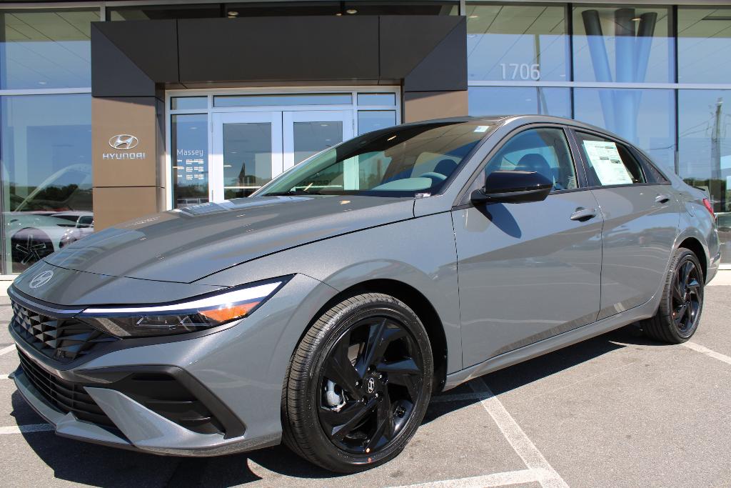New 2026 Hyundai ELANTRA SEL Sport