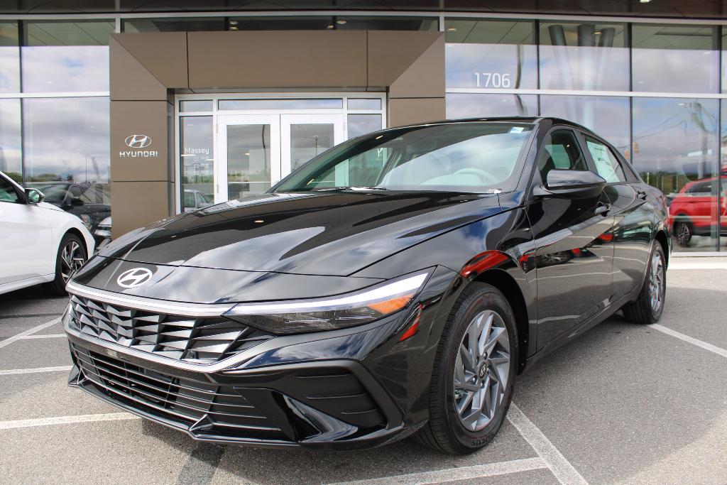 New 2026 Hyundai ELANTRA HEV Blue