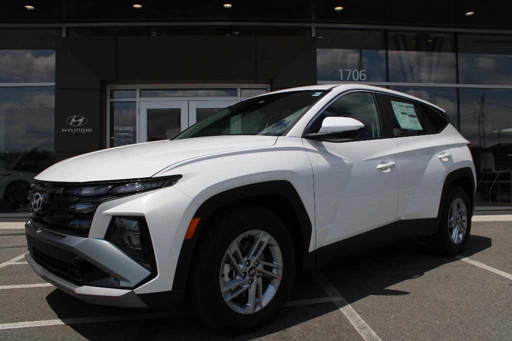 New 2026 Hyundai TUCSON SE