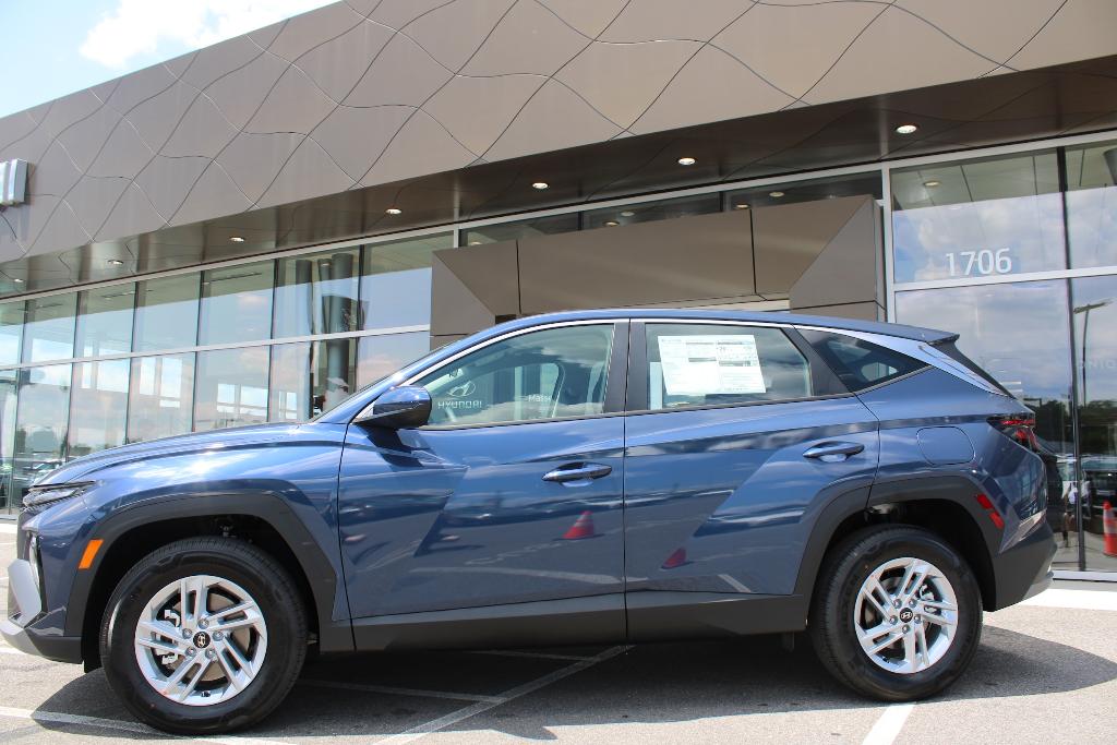 New 2026 Hyundai TUCSON SE