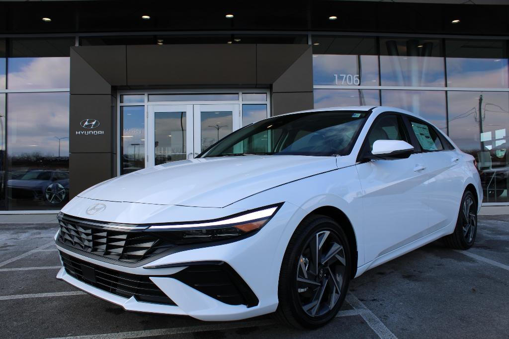New 2026 Hyundai ELANTRA HEV Limited