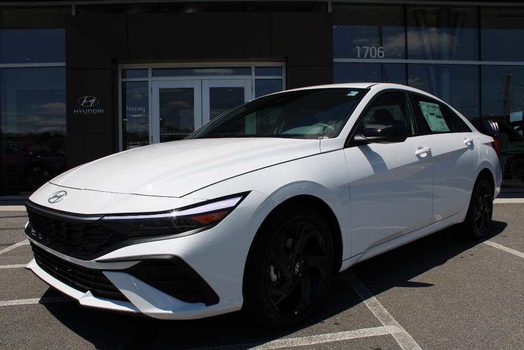 New 2026 Hyundai ELANTRA SEL Sport