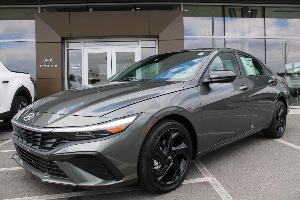 New 2026 Hyundai ELANTRA SEL Sport