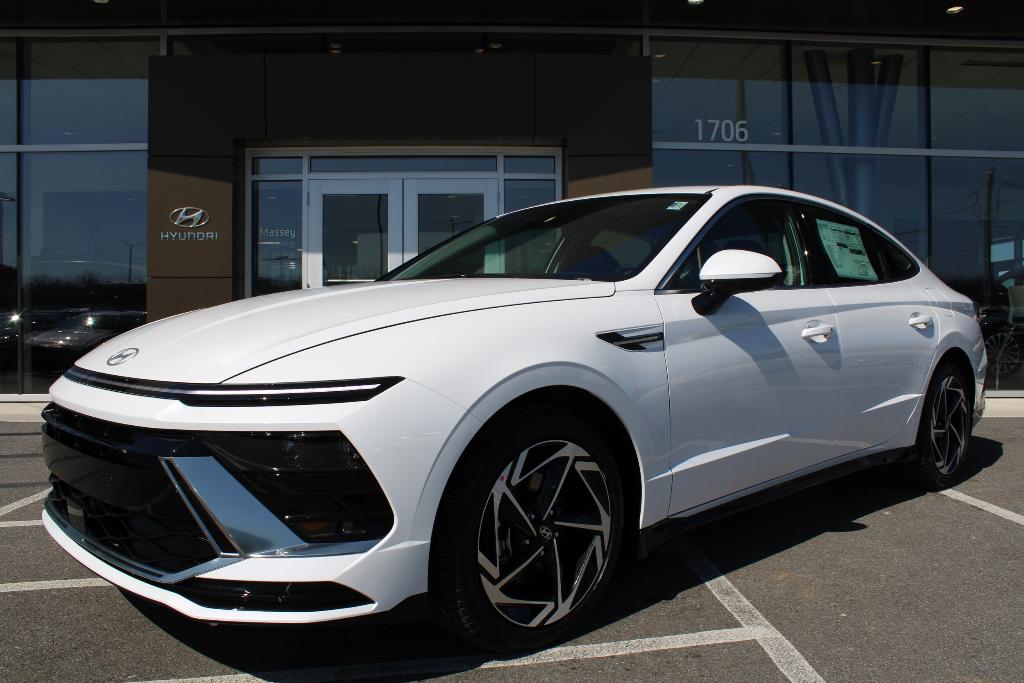 New 2026 Hyundai SONATA SEL Sport