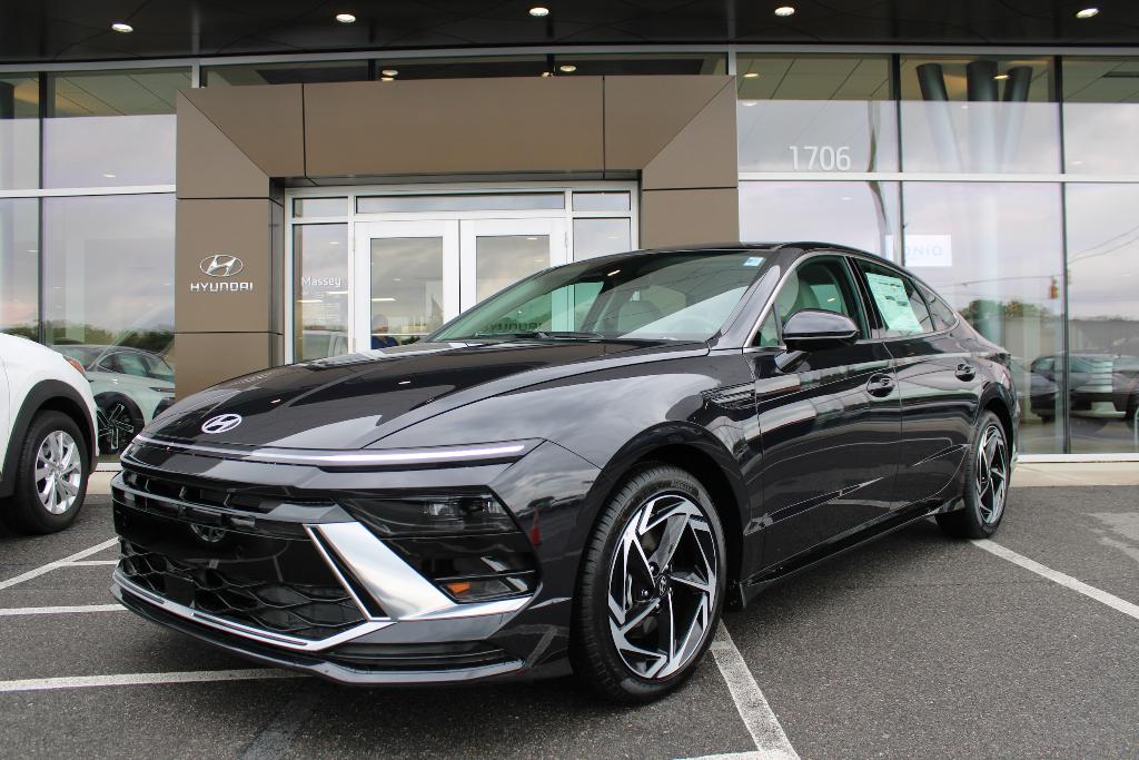 New 2026 Hyundai SONATA SEL Sport