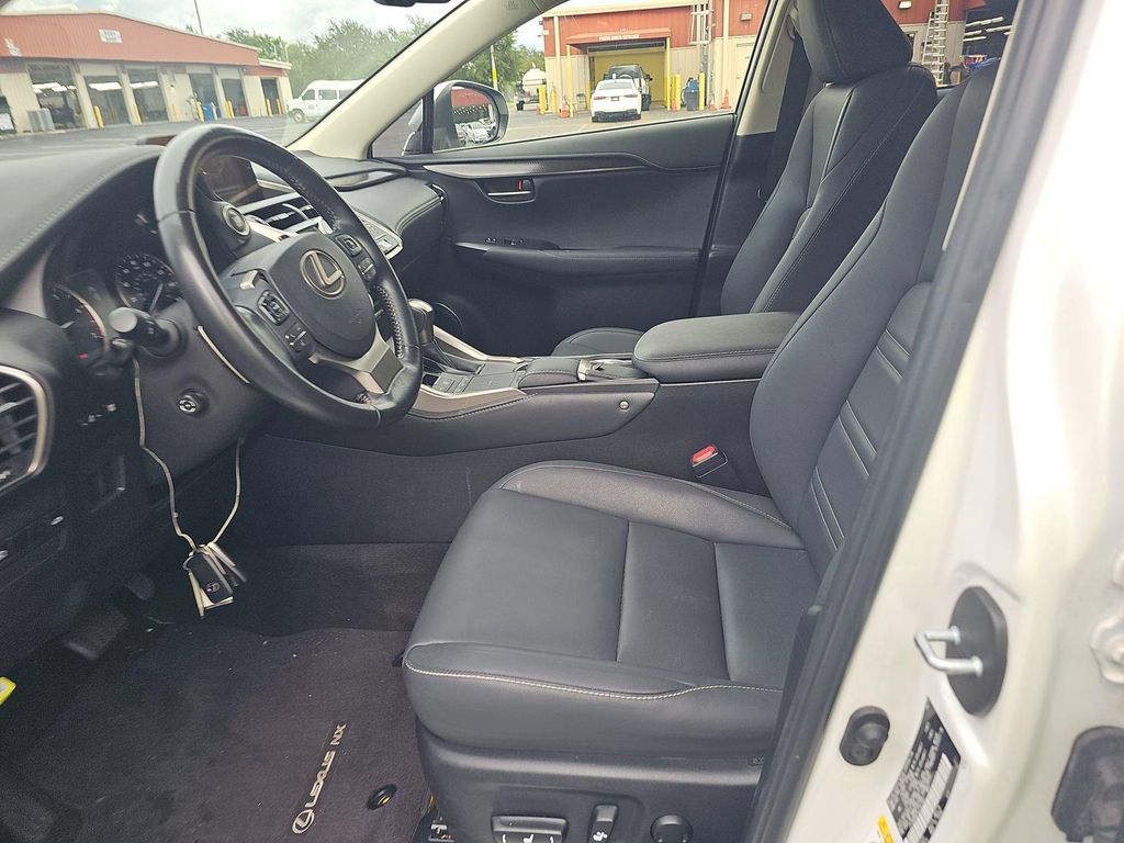 2020 Lexus NX 300 BASE 照片 6