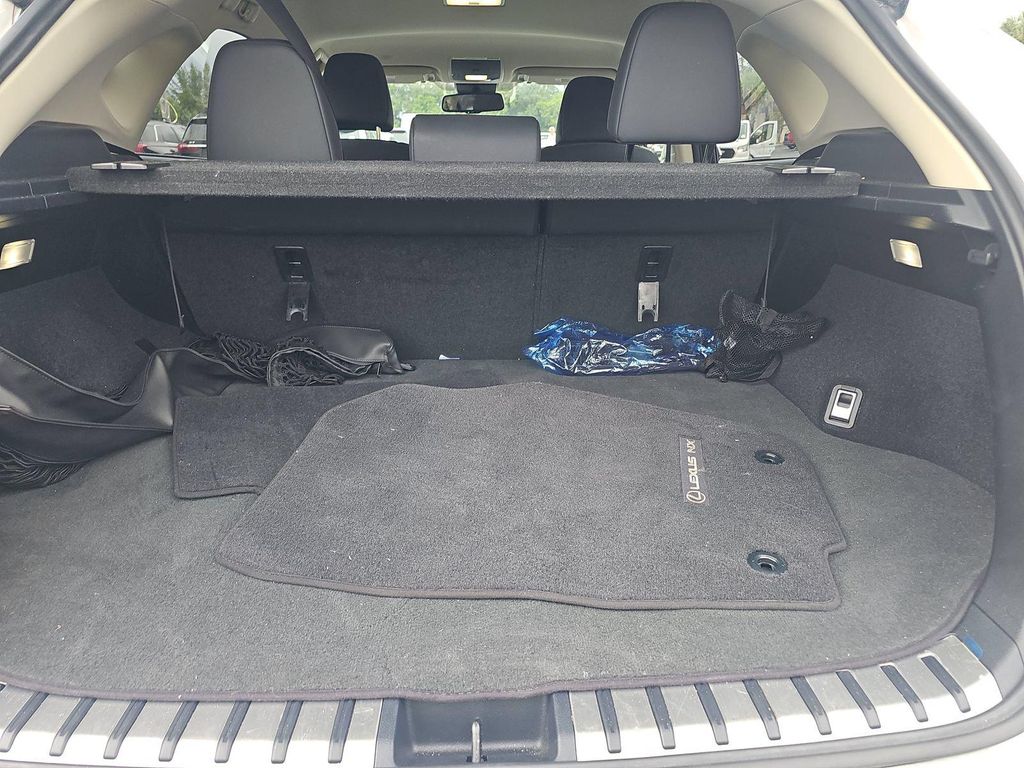 2020 Lexus NX 300 BASE 照片 7