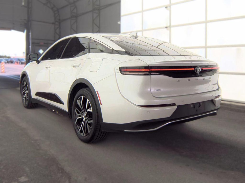 2023 Toyota CROWN LIMITED 照片 2