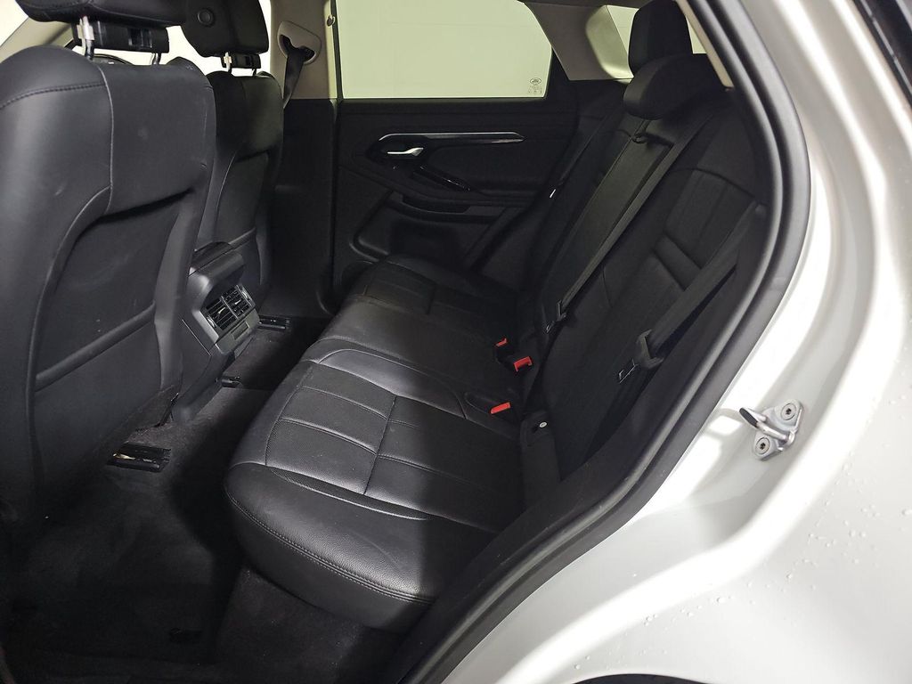صورة 6 لـ 2022 LAND Rover RANGE ROVER EVOQUE S