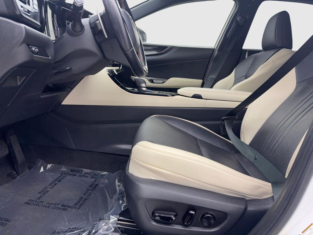 2023 Lexus NX 250 BASE — миниатюра 32