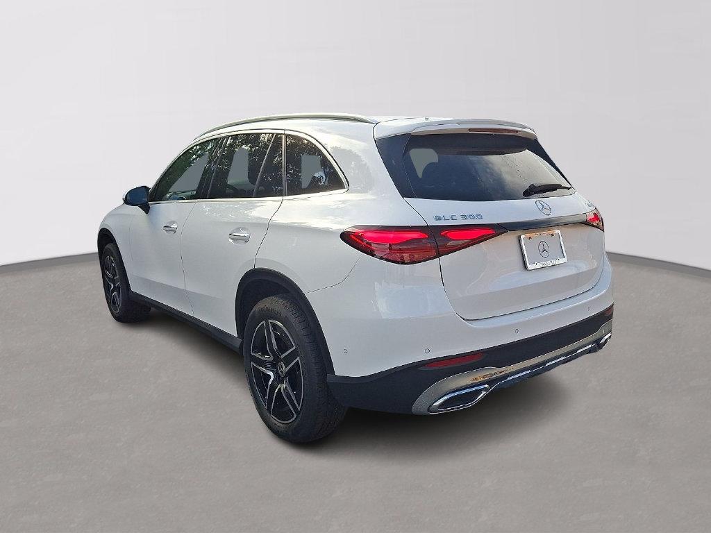 2026 Mercedes-BENZ GLC — миниатюра 6