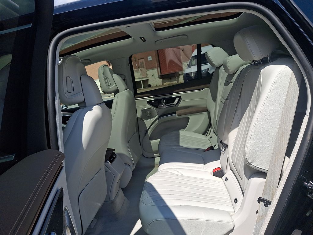 2023 Mercedes-BENZ EQS 照片 10