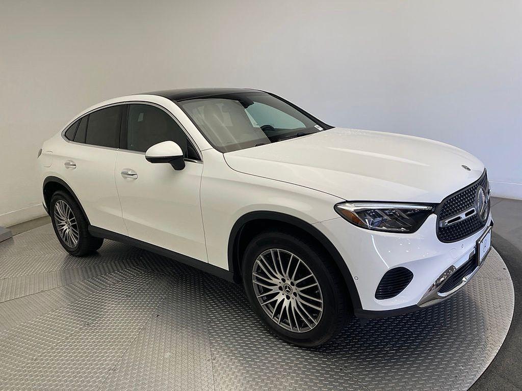 صورة 3 لـ 2025 Mercedes-BENZ GLC