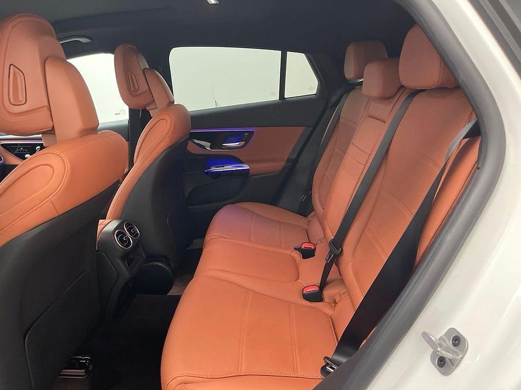 صورة مصغرة 12 لـ 2025 Mercedes-BENZ GLC