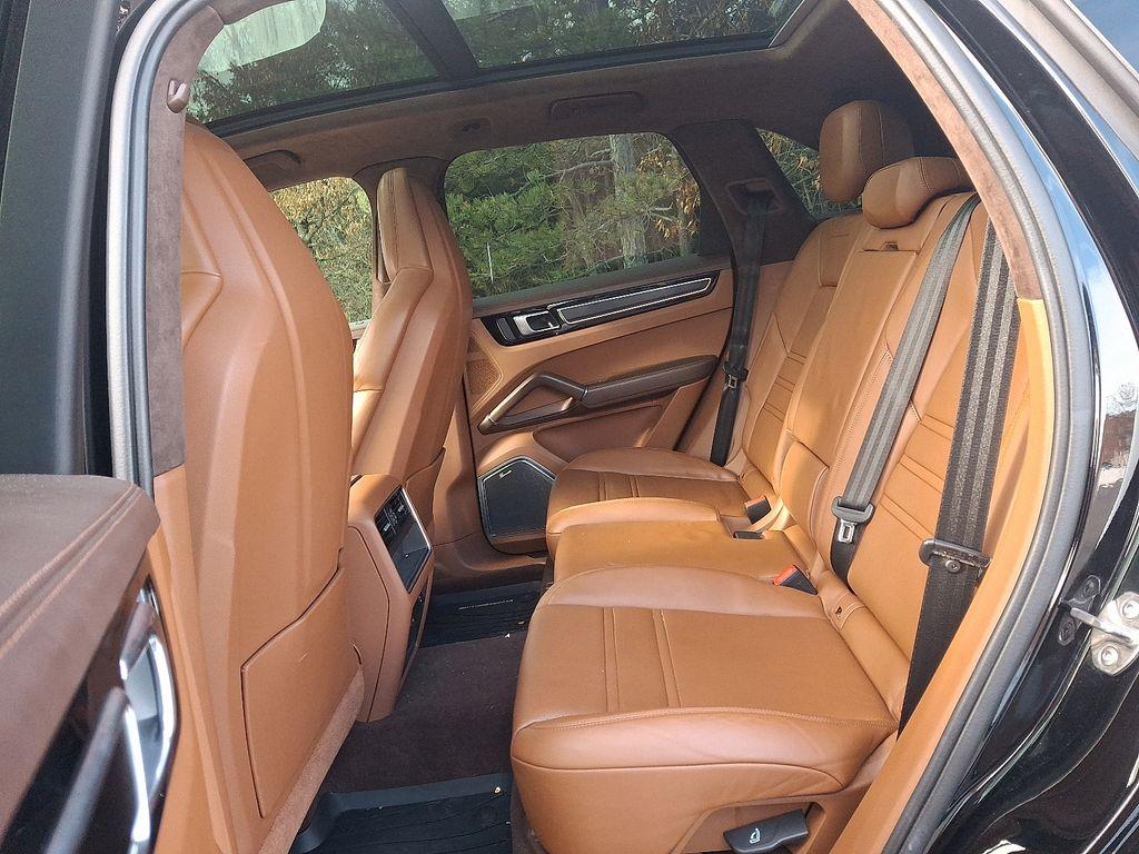 PORSCHE CAYENNE - 10