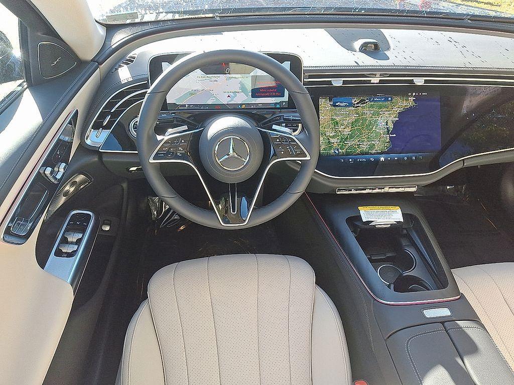 MERCEDES-BENZ E-CLASS - 8