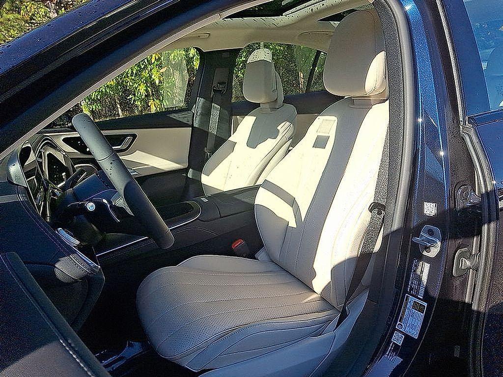 MERCEDES-BENZ E-CLASS - 10