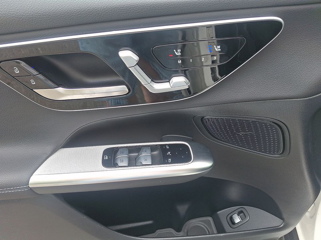 2026 Mercedes-BENZ GLC 缩略图 12