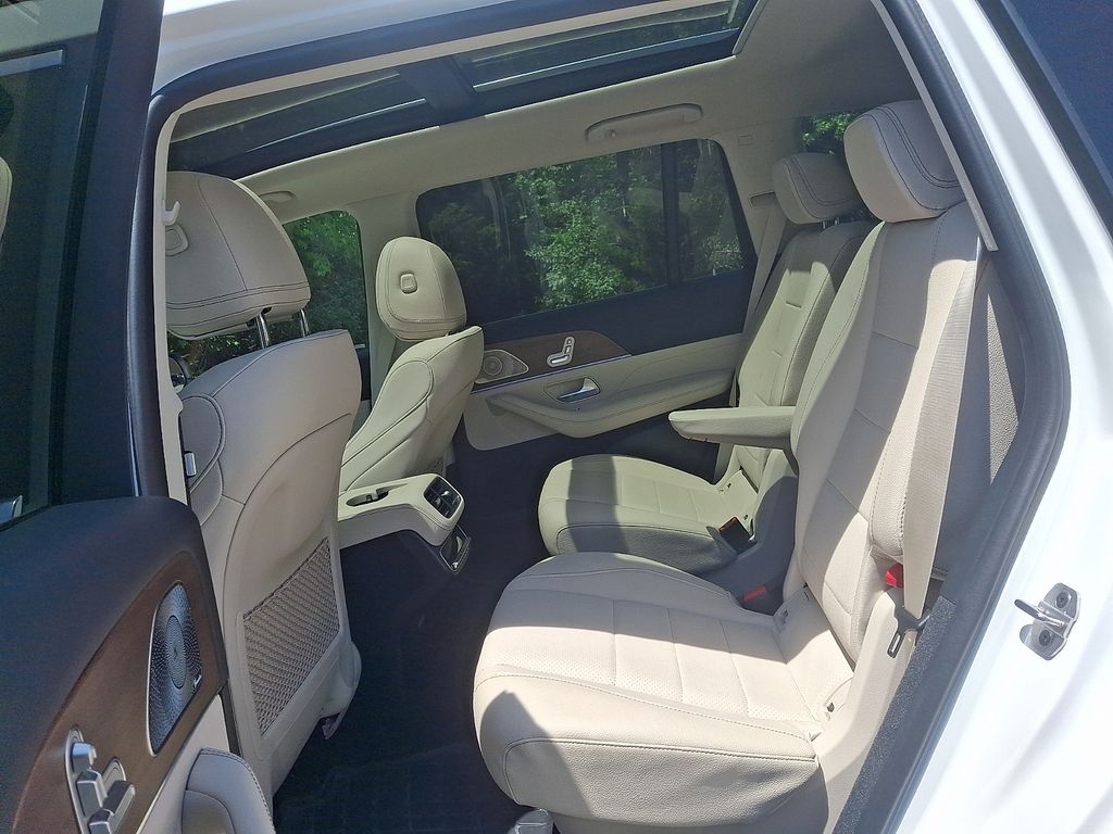 صورة 10 لـ 2024 Mercedes-BENZ GLS