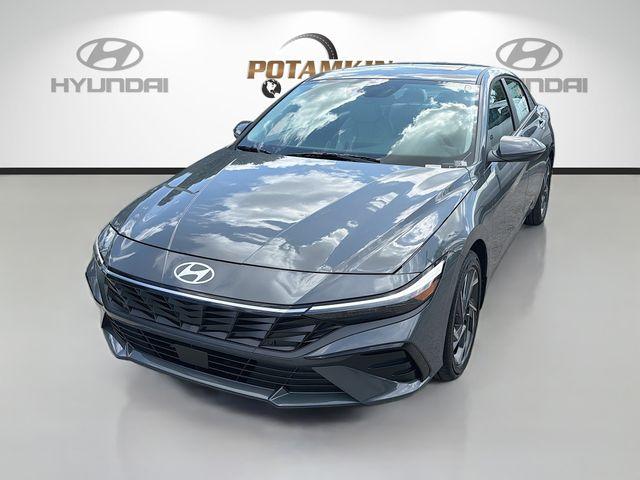New 2026 Hyundai ELANTRA Limited