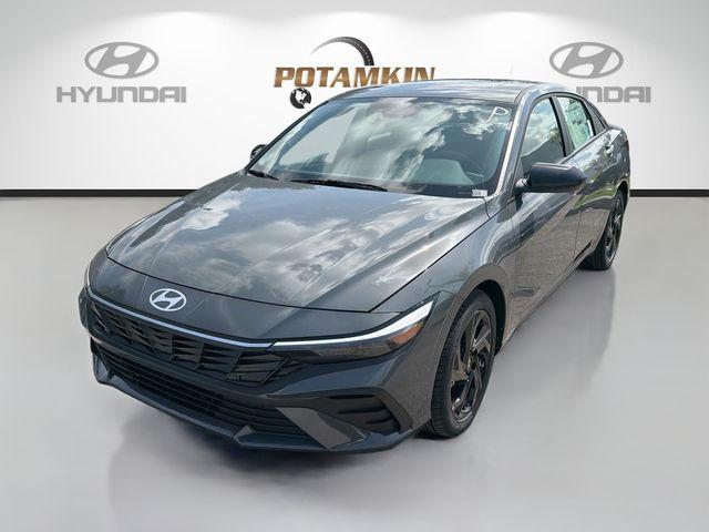 New 2026 Hyundai ELANTRA SEL Sport